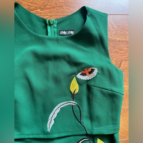 Vintage embroidered dress - Picture 2 of 4